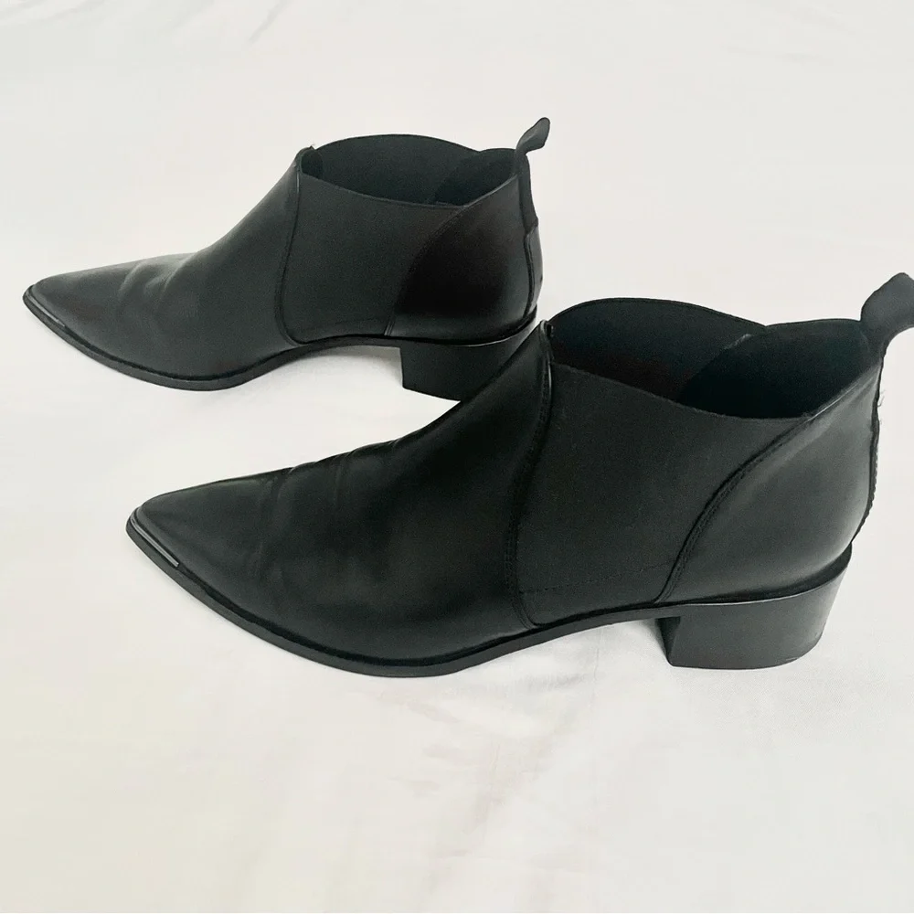 Acne Studios Size 40 Jenny Black Pointed Toe Low Ankle Chelsea Bootie/Boots - Picture 7 of 12
